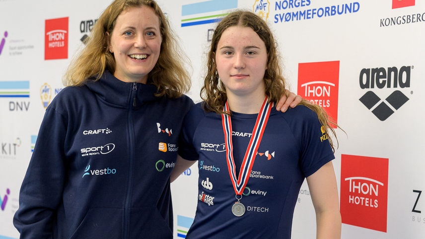 Styremedlem Karina Kleiven og Selene Kleiven Henriksen